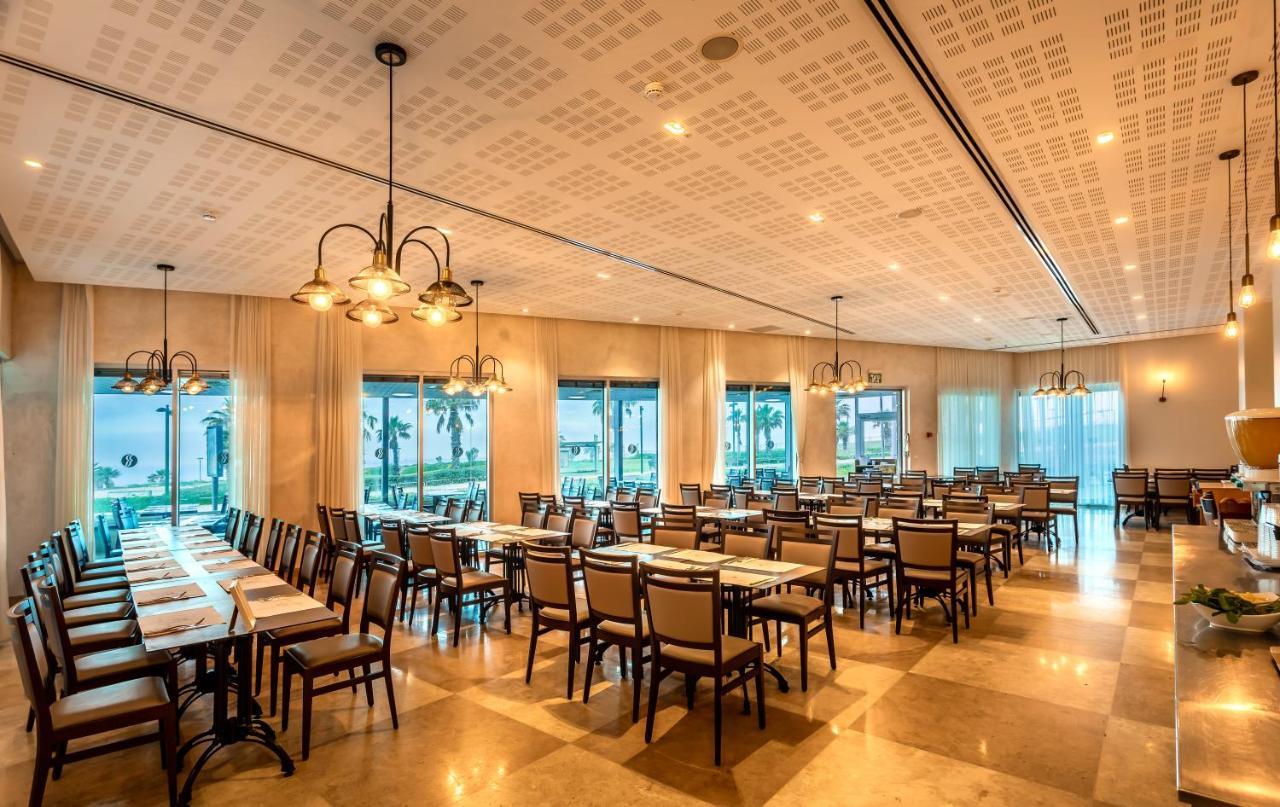 Ramada Hotel & Suites By Wyndham Netanya Exterior photo