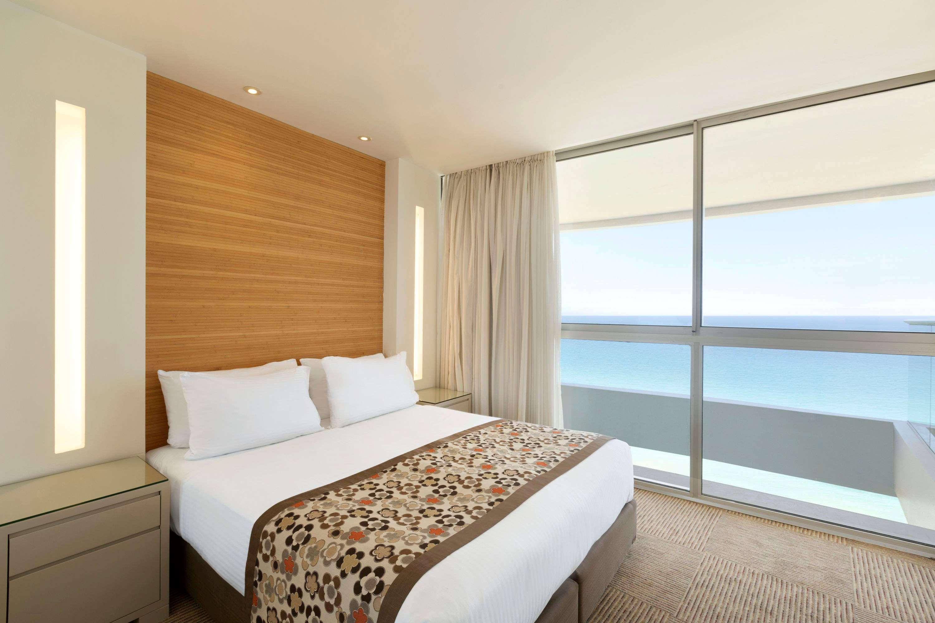 Ramada Hotel & Suites By Wyndham Netanya Exterior photo